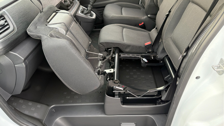 Renault Trafic Lwb Diesel LL30 Blue dCi 150 Extra [Safety] Van